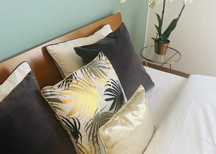  Luxembourg City Room