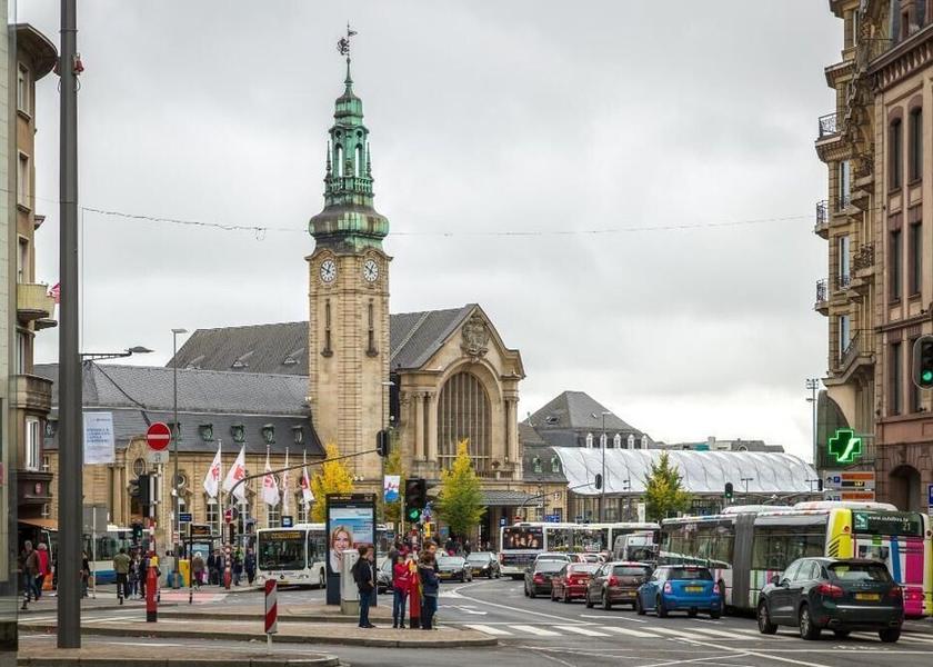  Luxembourg City Exterior Detail