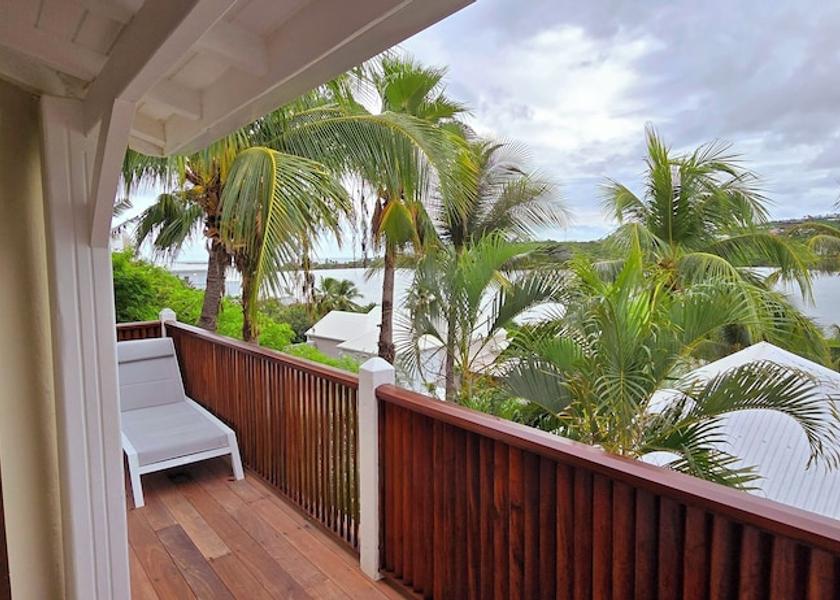  Orient Bay Exterior Detail