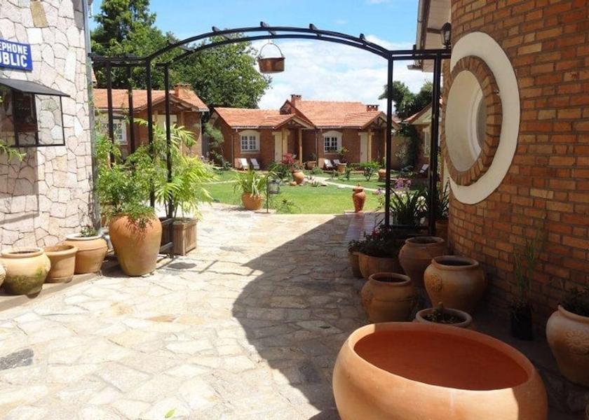  Antsirabe Interior Entrance