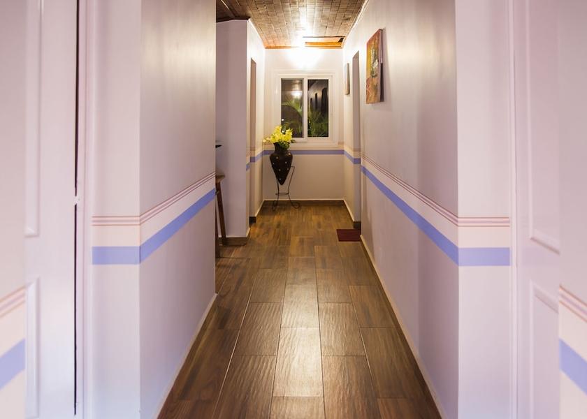  Antananarivo Interior Entrance