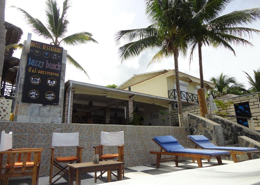  Nosy Be Exterior Detail