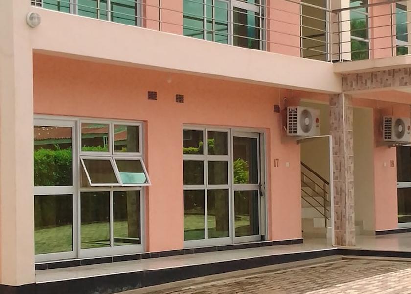  Zomba Exterior Detail