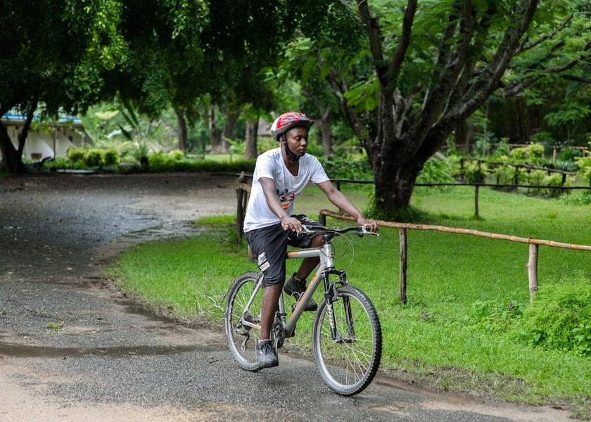  Chintheche Bicycling