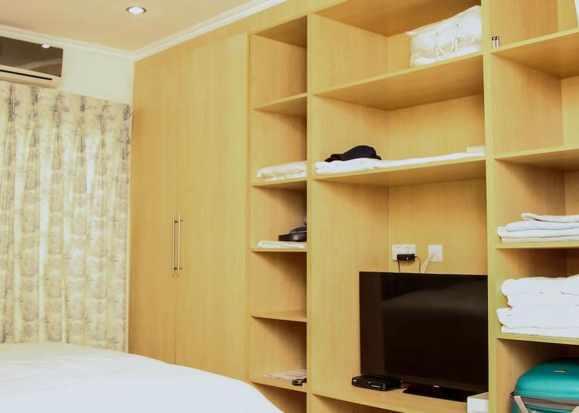  Blantyre In-Room Amenity