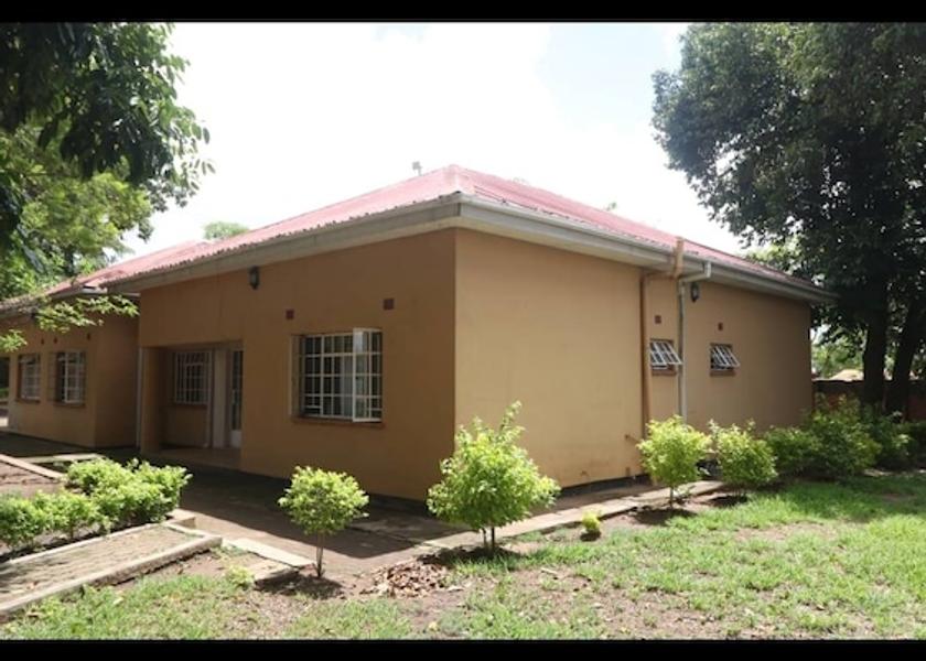  Lilongwe Interior Entrance
