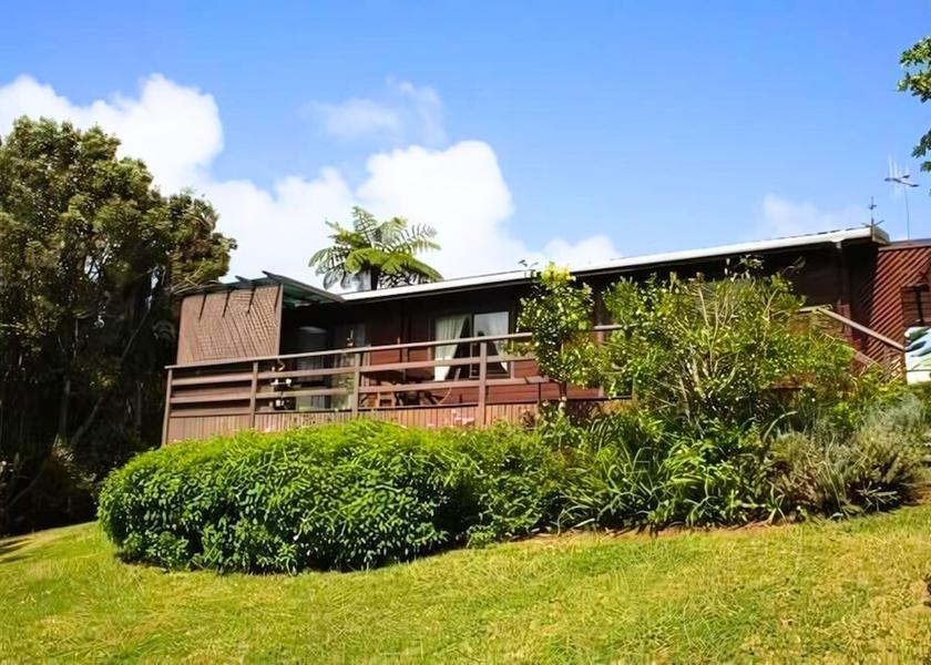  Norfolk Island Property Grounds