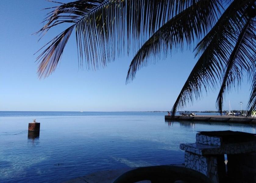  Rangiroa Beach