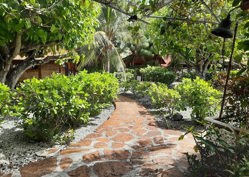  Fakarava Exterior Detail