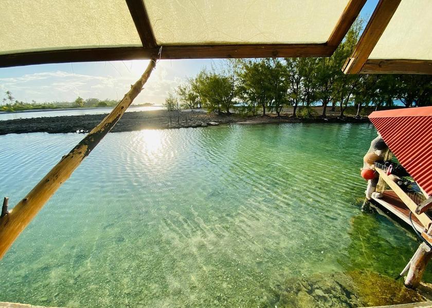  Fakarava Exterior Detail