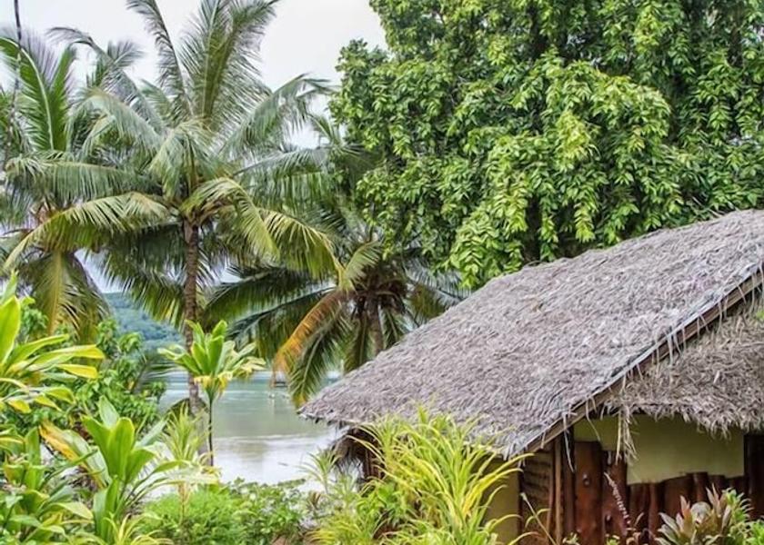  Huahine Exterior Detail