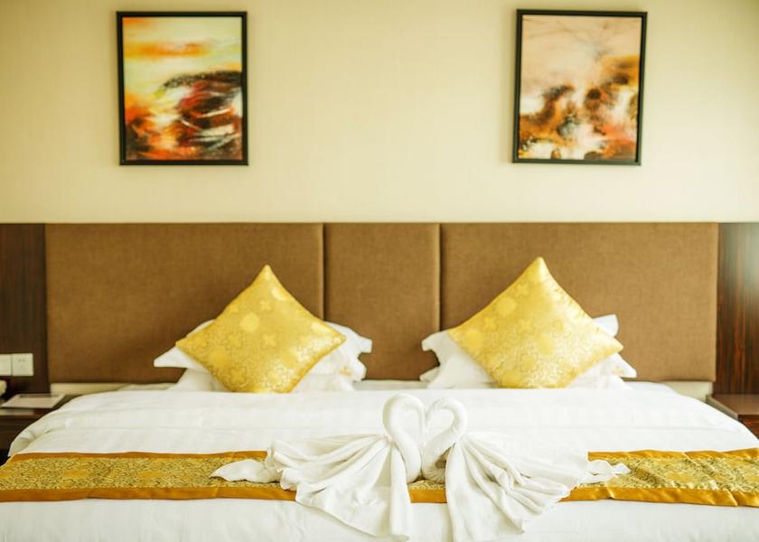  Koror Room