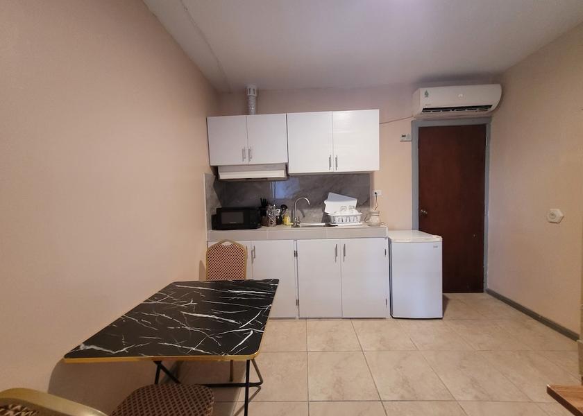  Koror Room