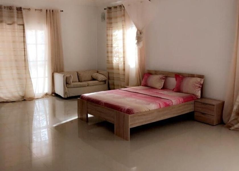  La Somone Room