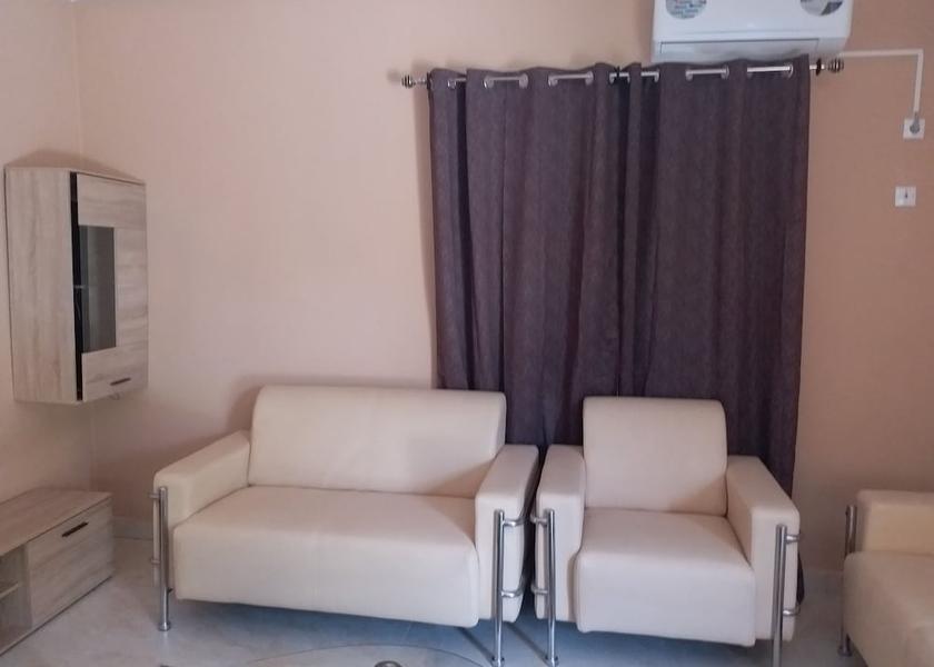  St. Louis Living Area