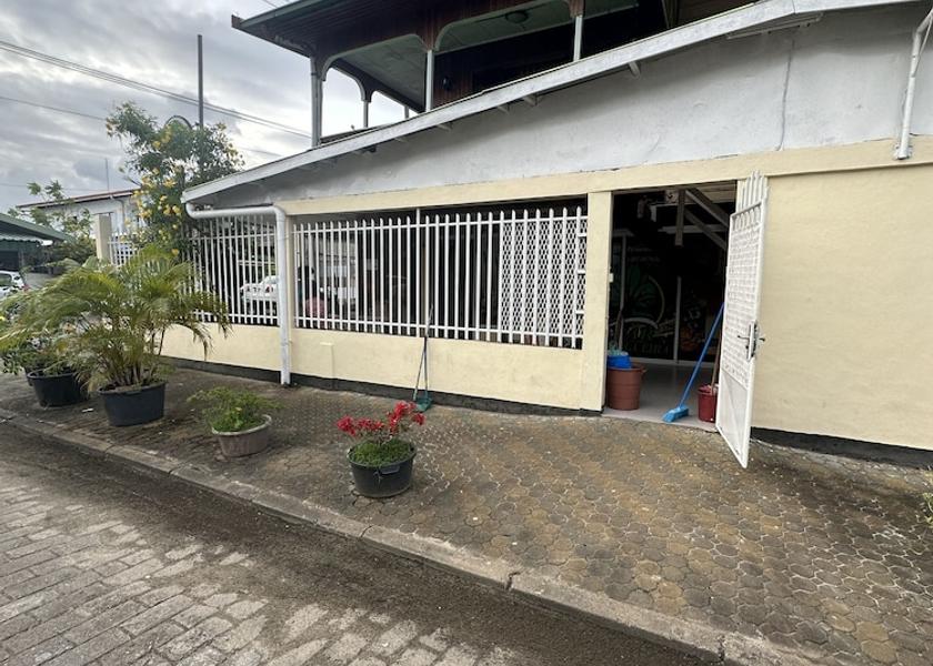  Paramaribo Facade
