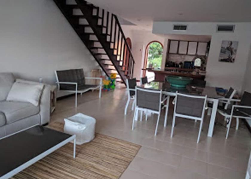  Simpson Bay Interior Entrance