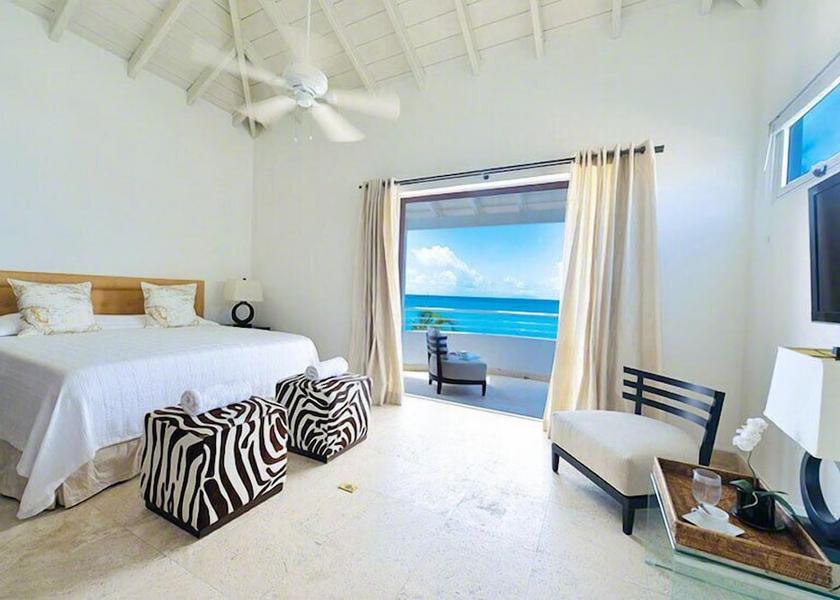  Lowlands Room