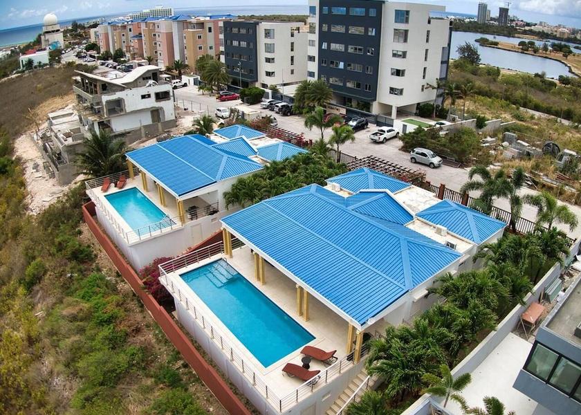  Lowlands Pool
