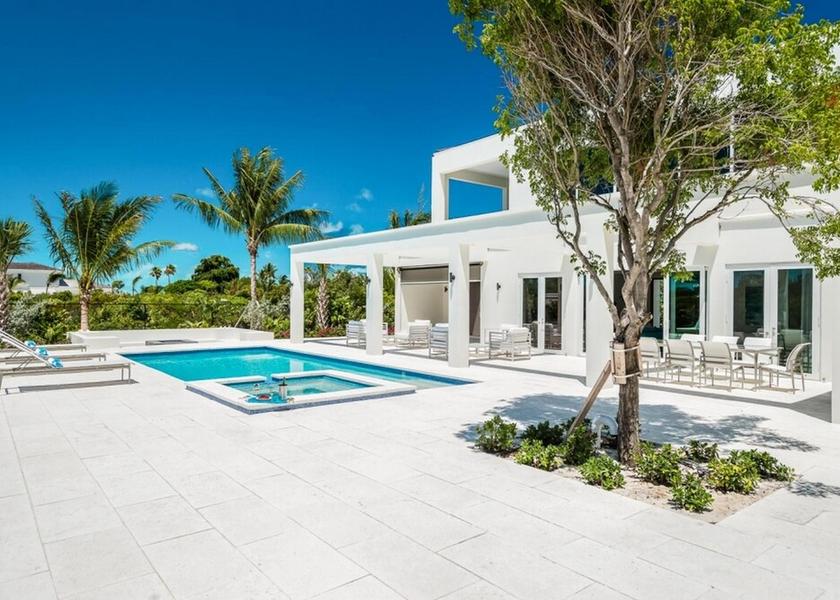  Providenciales Exterior Detail