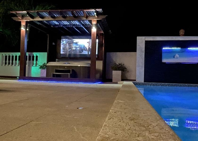  Providenciales Exterior Detail