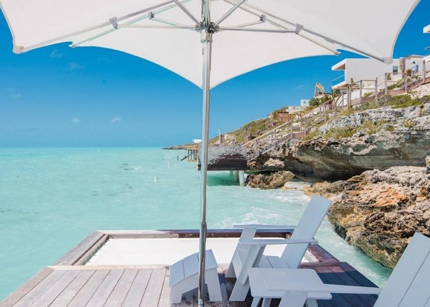  Providenciales Exterior Detail