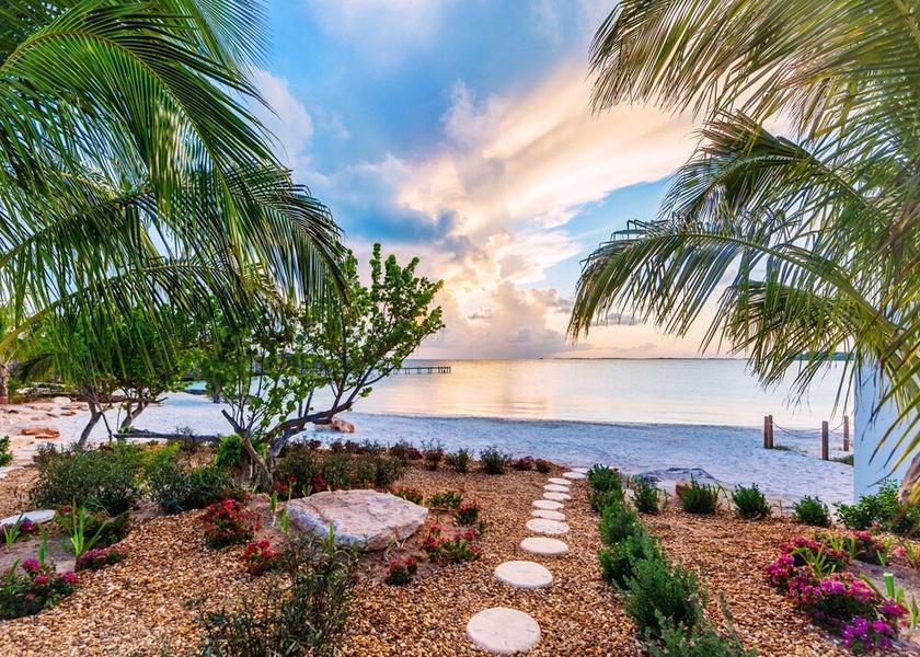  Providenciales Exterior Detail