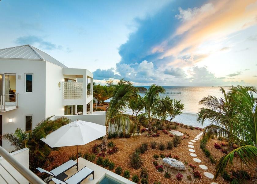  Providenciales Exterior Detail