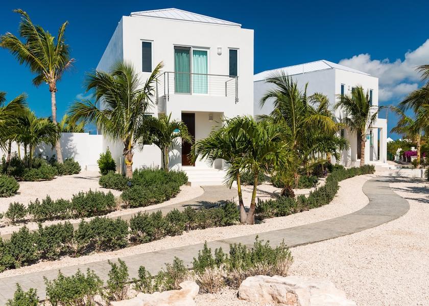  Providenciales Facade