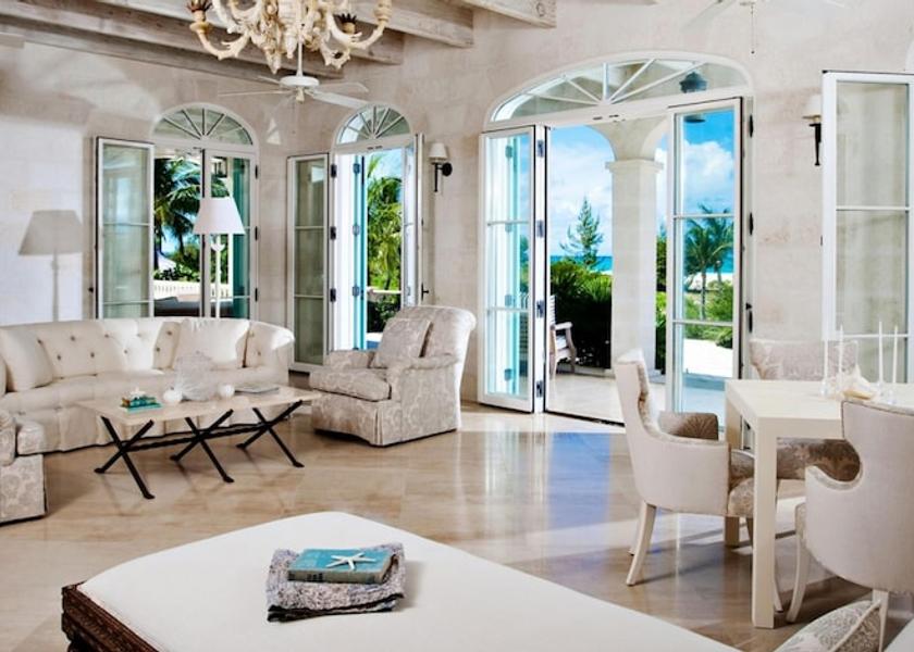  Providenciales Lobby