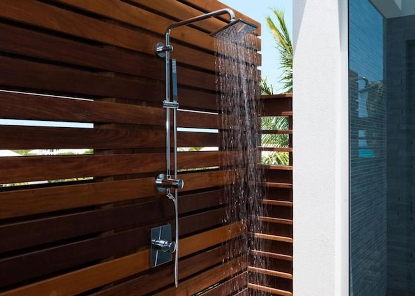  Providenciales Exterior Detail