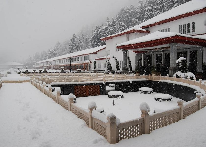 Jammu and Kashmir Srinagar Front of property
