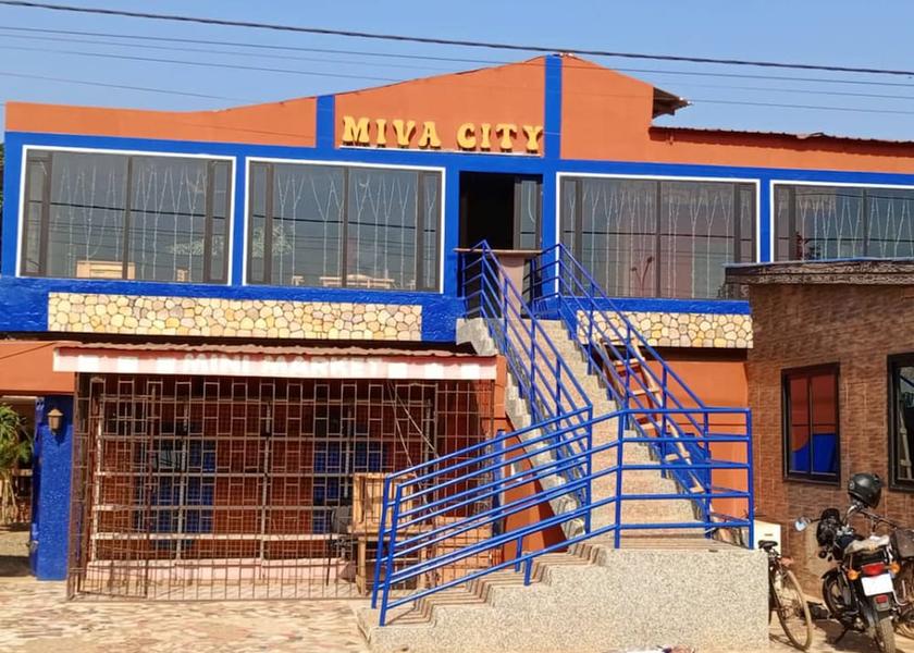  Lome Exterior Detail