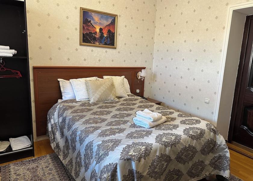  Tashkent Room