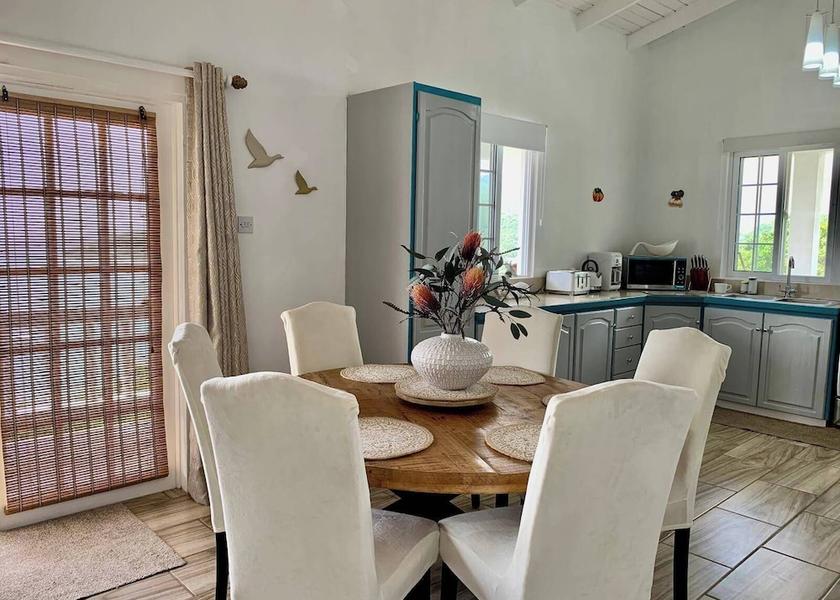  Bequia Island Dining Area