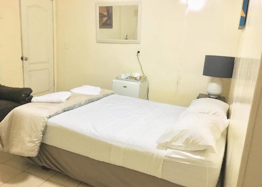  Apia Room