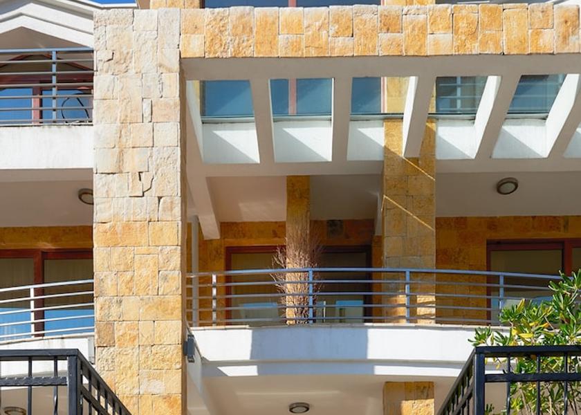  Kotor Exterior Detail