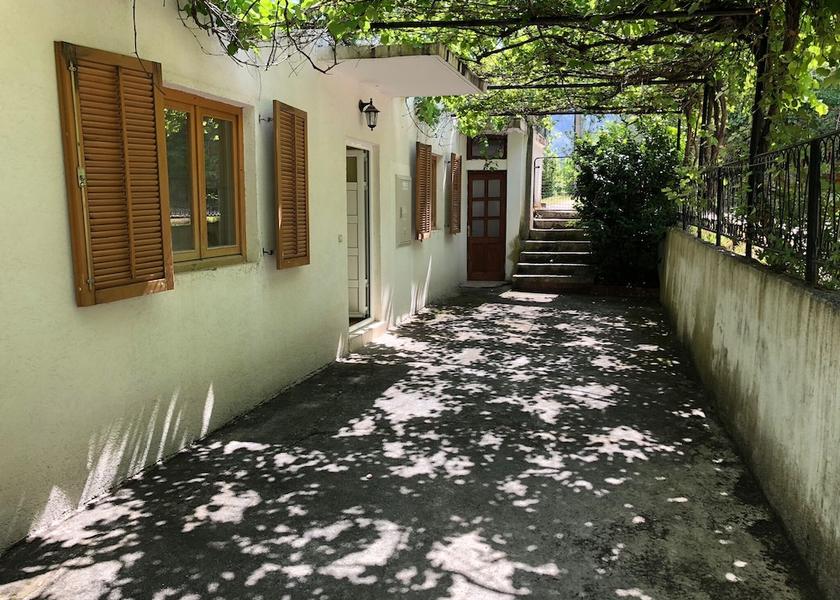  Kotor Exterior Detail