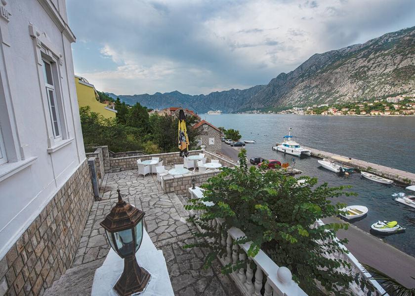  Kotor Terrace