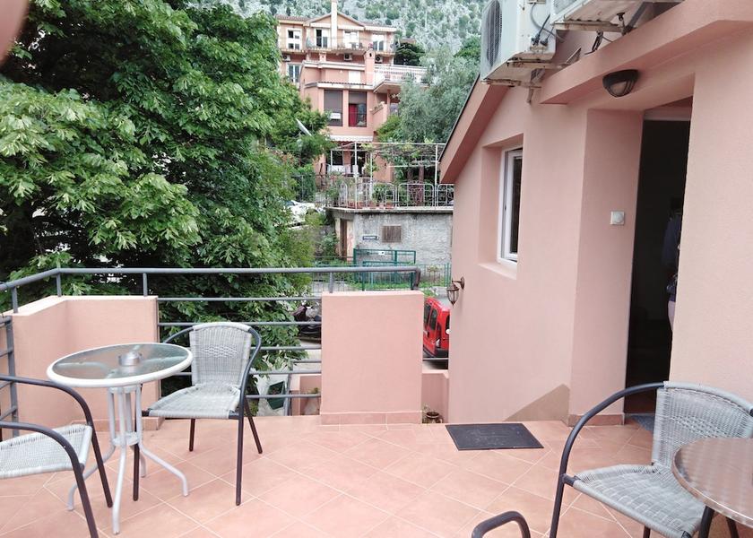  Kotor Exterior Detail