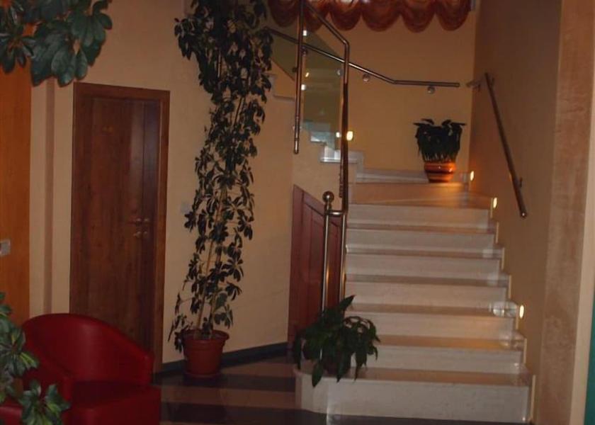  Bijela Lobby
