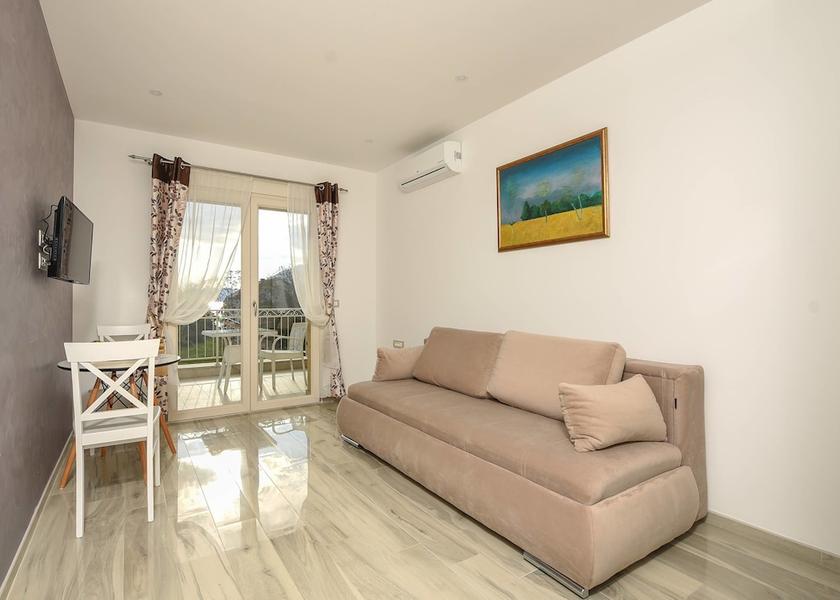  Tivat Room