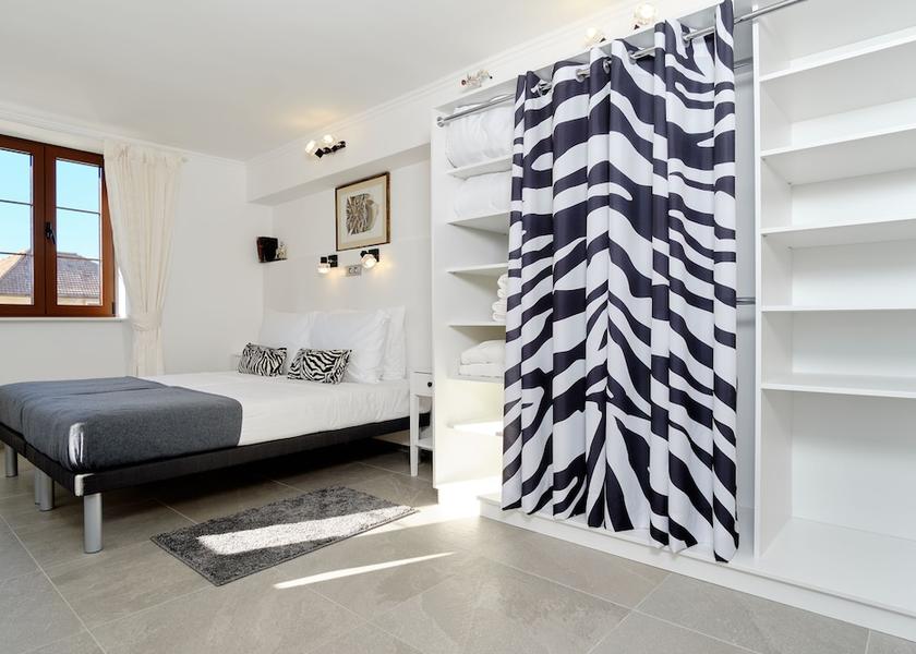  Tivat Room