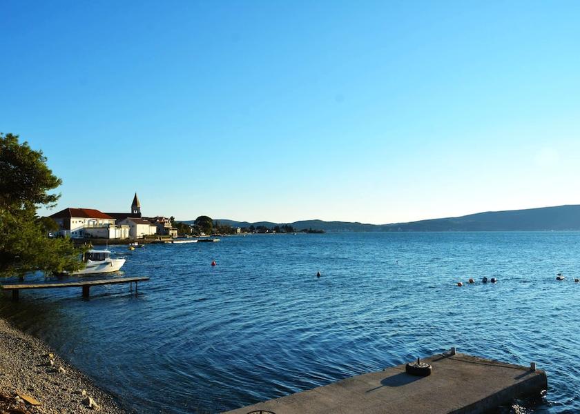  Tivat Beach