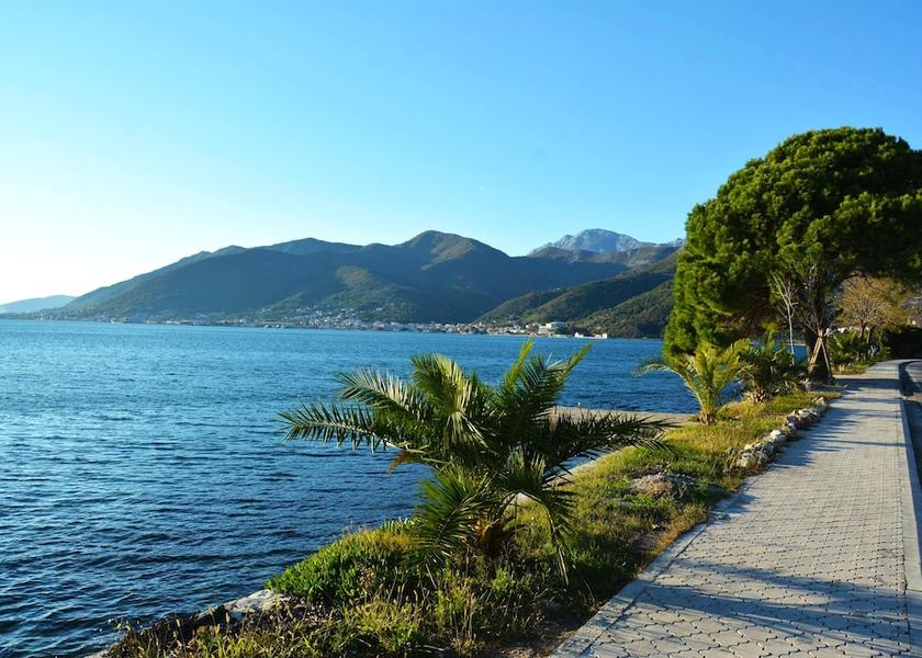  Tivat Beach