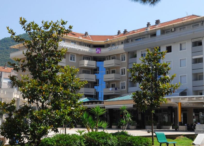  Tivat Facade