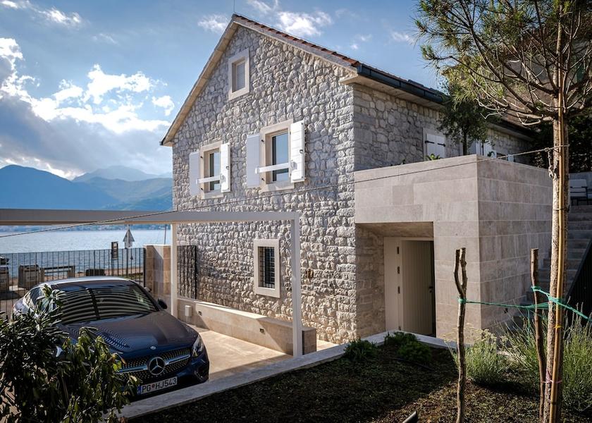  Tivat Entrance