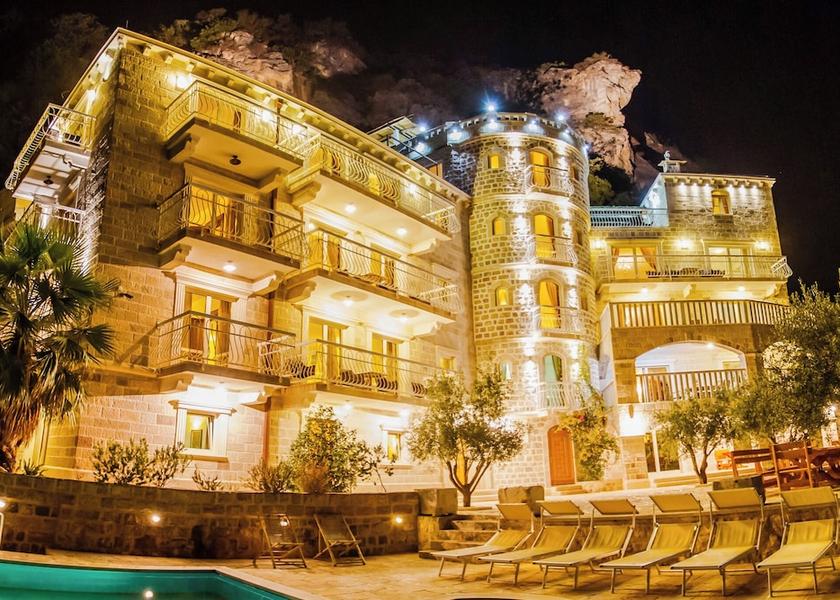 Budva Municipality Petrovac Facade