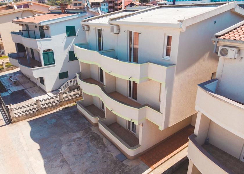 Bar Municipality Bar Exterior Detail