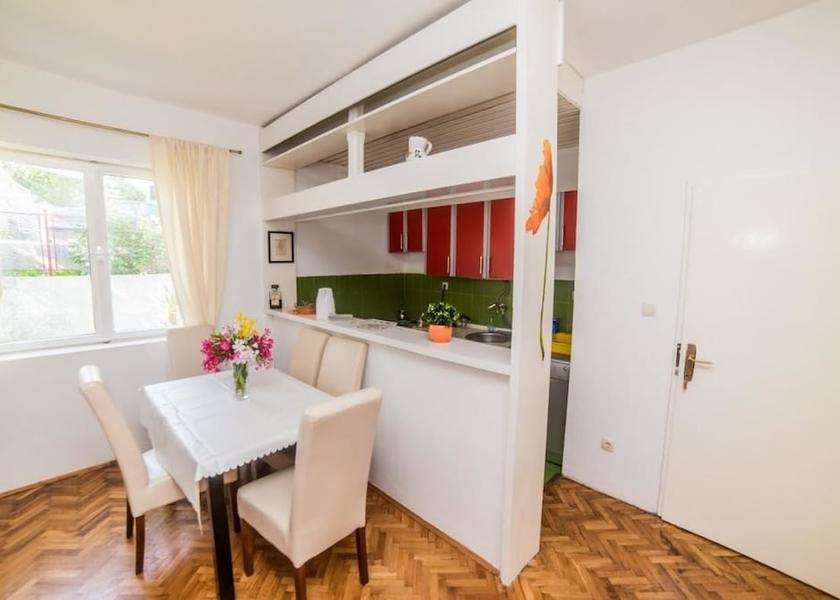  Becici In-Room Dining